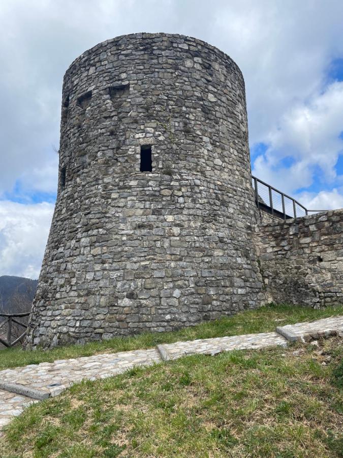 ホテル In Castello Gallicano エクステリア 写真
